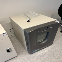 Eppendorf New Brunswick Innova 42 Incubator Shaker image 0